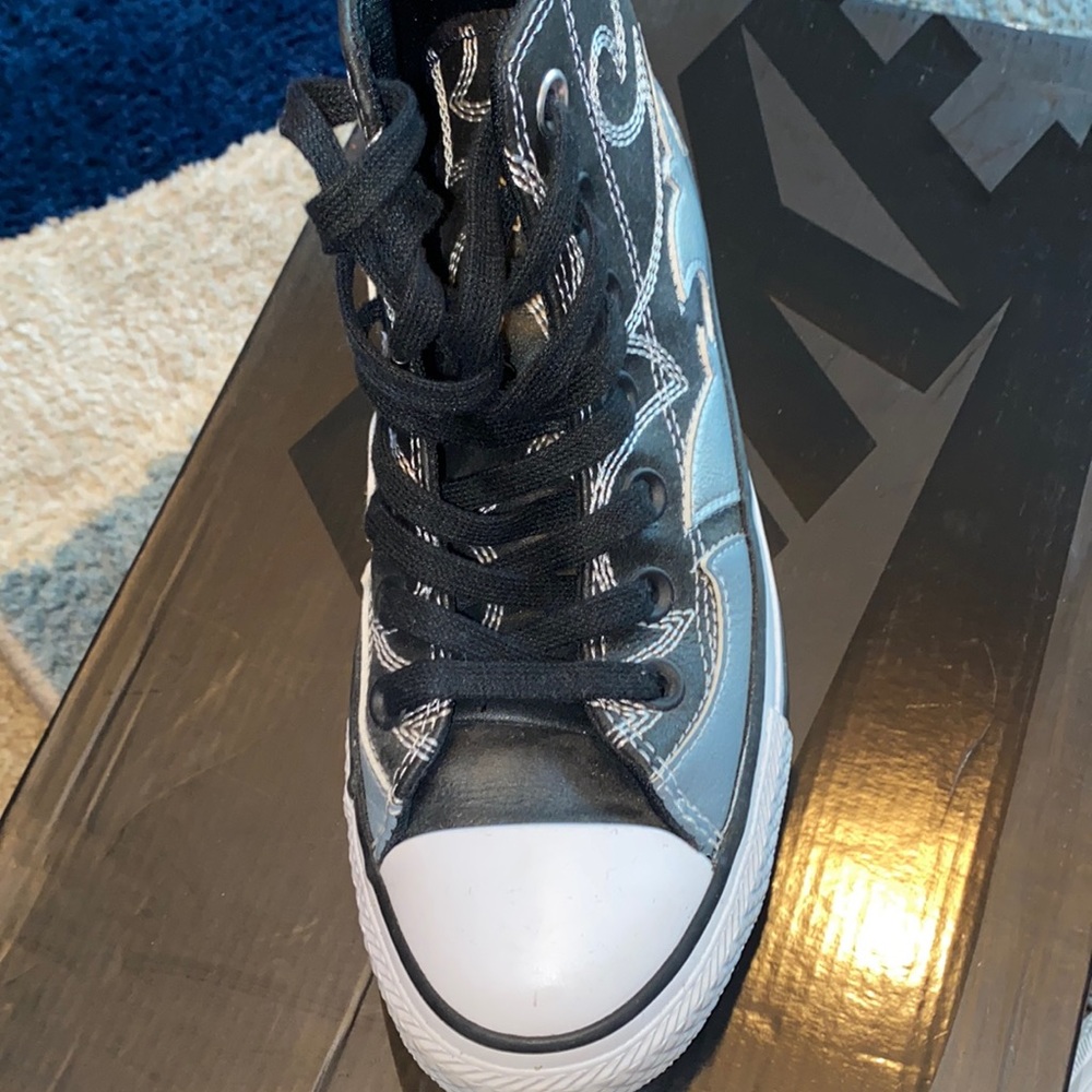 Converse